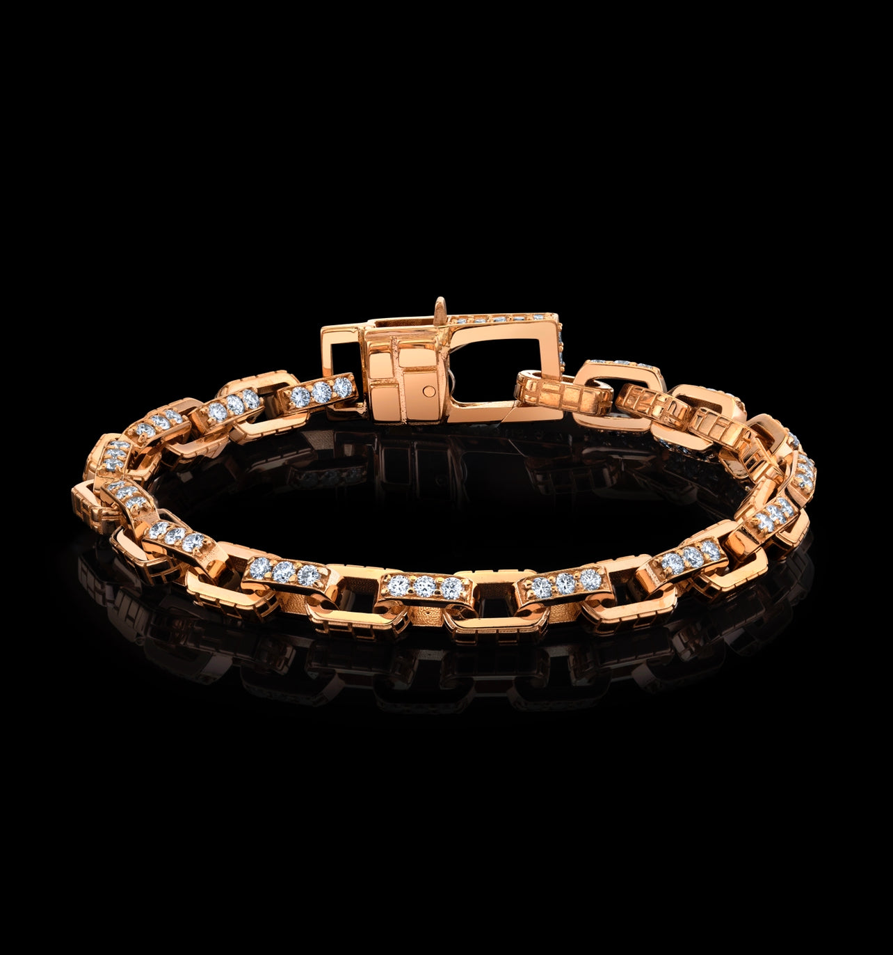 Signature Collection ‘XL’ Link Bracelet with diamonds.